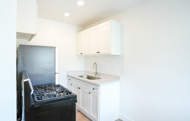 1 bed, 1 bath, 525 sqft, $1,995, Unit 649-14