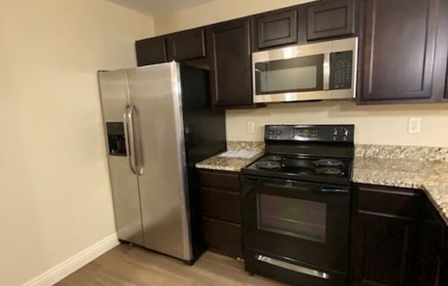 4 beds, 2 baths, 1,005 sqft, $1,450, Unit C303