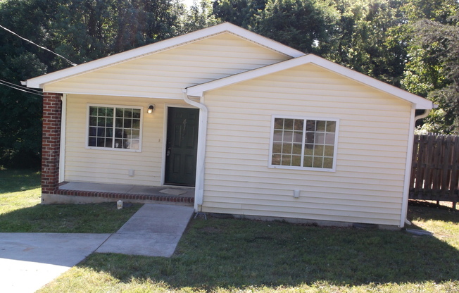 One Level House for Rent-Clemmonsville Rd. Area