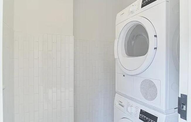 2 beds, 3 baths, $16,000, Unit PHA