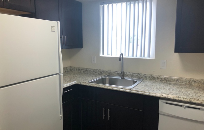 1 bed, 1 bath, 650 sqft, $1,195, Unit 225