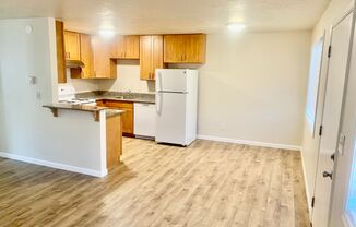 2 beds, 1 bath, 750 sqft, $1,350, Unit 204