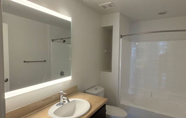 2 beds, 2 baths, 1,138 sqft, $3,515, Unit 519