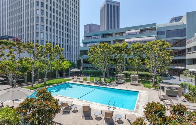 880 W 1st St Apt 216