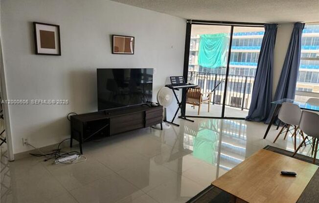 1 bed, 1.5 baths, $3,300, Unit # A 1207