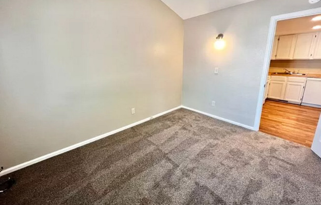 2 beds, 1 bath, $1,995