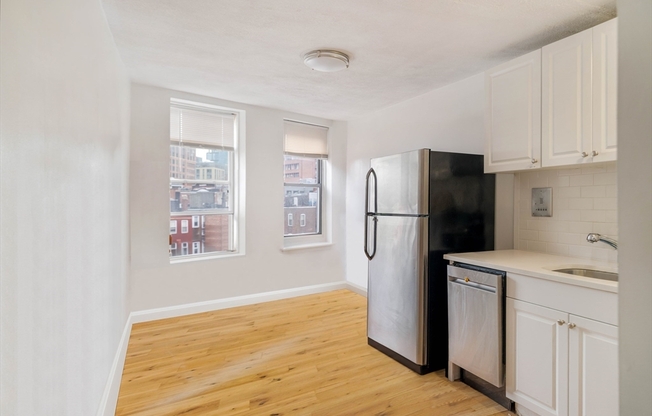 5 N Margin St