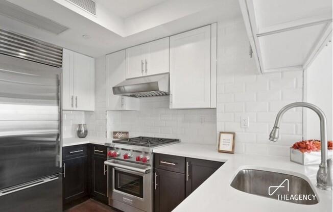 85 RYERSON ST