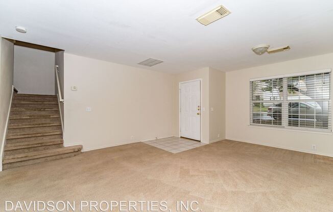 10254 South Creek