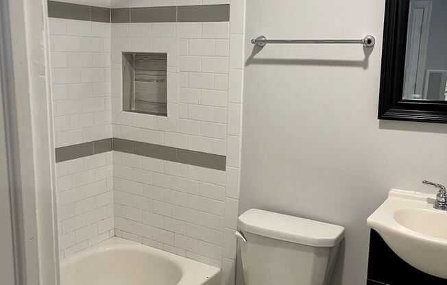 Studio, 1 bath, 275 sqft, $950, Unit BG