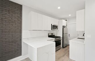 7736-42 N Eastlake Terrace