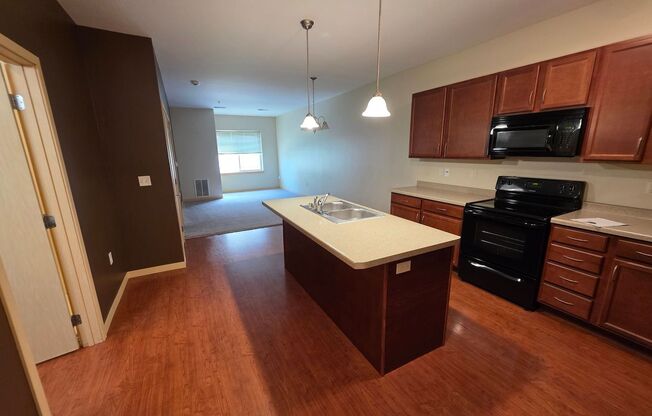 1 bed, 1 bath, 735 sqft, $1,175, Unit 209