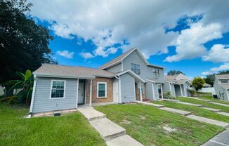 Cozy 2-Bed, 2-Bath Gem with Modern Comforts in Sanford!