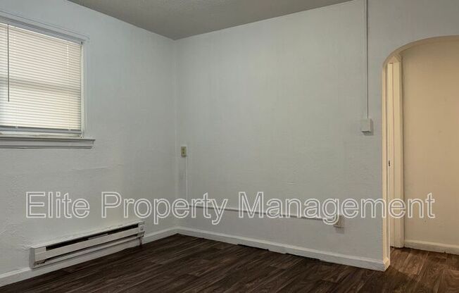 200 W ARROYO AVE