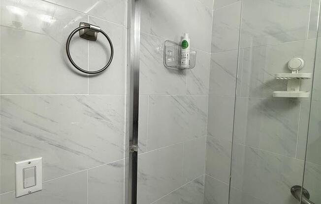 5 TUDOR CITY PL