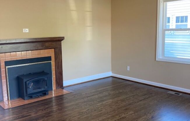 Updated North Tabor 2 Bedroom, 1 Bathroom House with Huge Basement