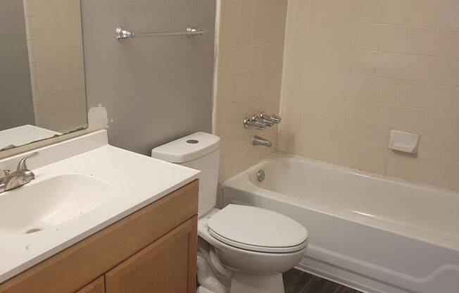 2 beds, 2 baths, 1,000 sqft, $900, Unit 3741 Alibi #2