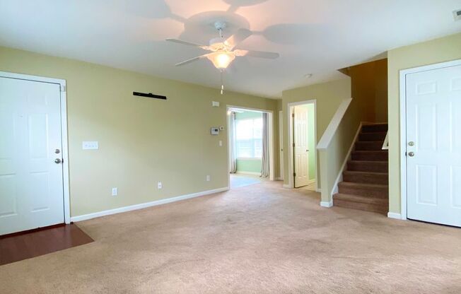 Beautiful 3 Bed 2.5 Bath House