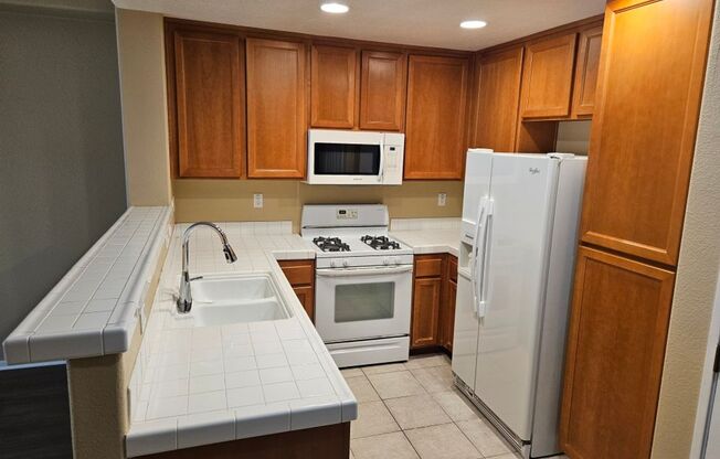 2 Bedroom & 2.5 Bathroom Condominium in Chula Vista