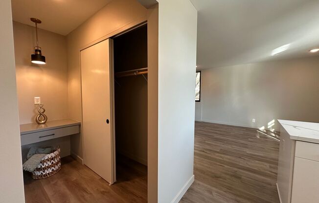 Studio, 1 bath, 425 sqft, $1,650, Unit 201