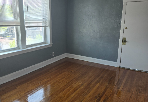 8936 S ASHLAND CHICAGO