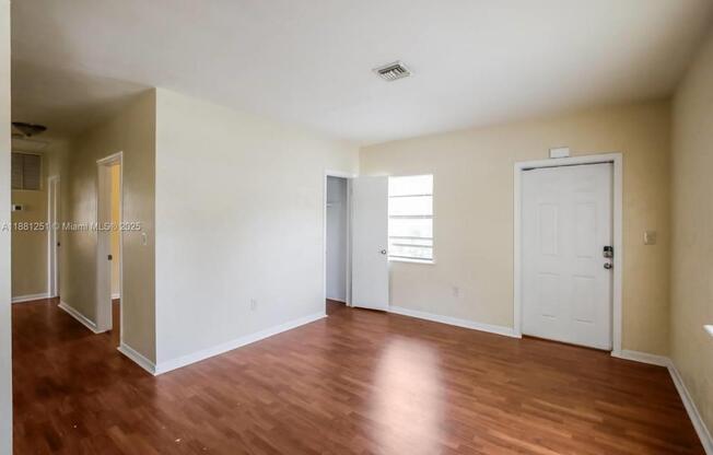 1815 NE 178 ST