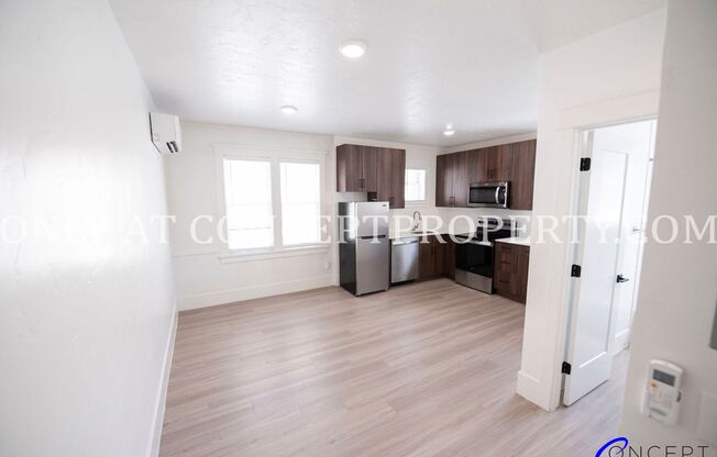 Studio, 1 bath, 285 sqft, $999, Unit 15