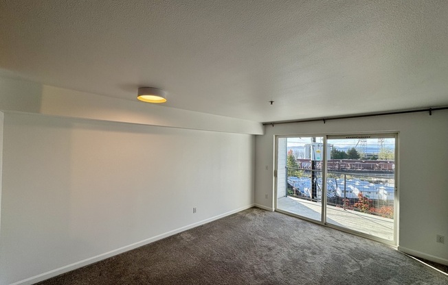 500 Elliott Ave West Unit 405