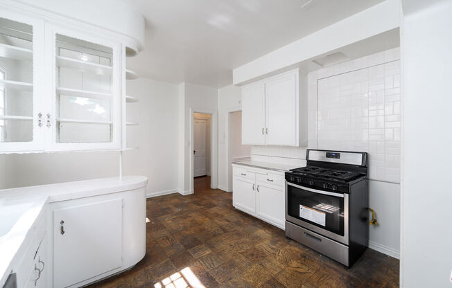 1284 1284 S Beverly Glen Blvd # 1284