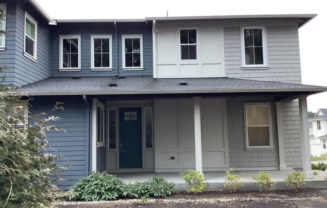4 BEDROOM 3 BATH SPECTACULAR HOME IN POULSBO
