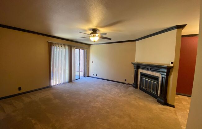 West Lancaster 2 bedroom Condo