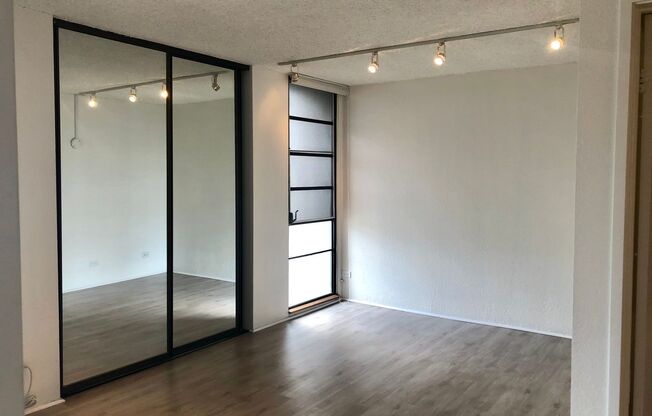 2 beds, 2 baths, $2,695, Unit # 705