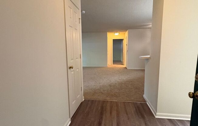 Charming 2 Bedroom/ 1 Bathroom Condo in Parkville, MD!