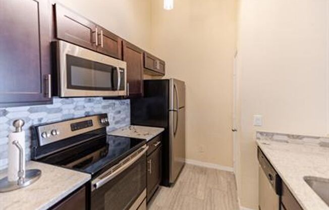 2 beds, 2 baths, $1,550