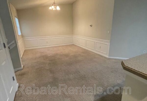 6612 WHITE BLOSSOM CIR