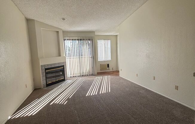1 bed, 1 bath, 660 sqft, $1,800, Unit 64