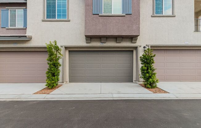 3 beds, 3 baths, $2,095