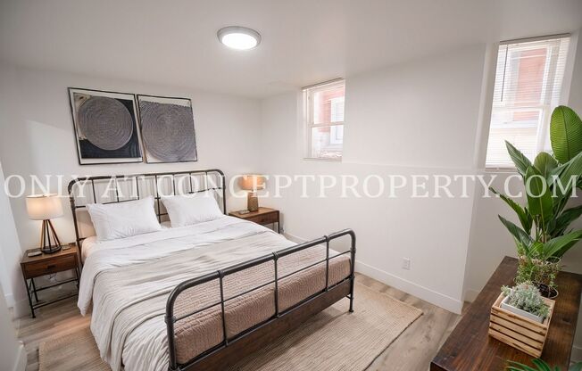 1 bed, 1 bath, 325 sqft, $1,299, Unit 1E