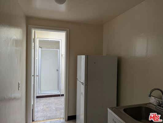 Studio, 1 bath, 400 sqft, $1,199, Unit 12