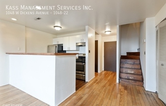1048 W DICKENS AVE