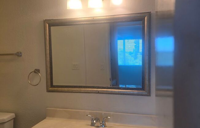 2 beds, 1 bath, 880 sqft, $1,125, Unit 314