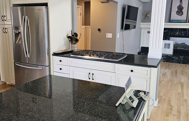 $500 Move in incentive! Gorgeous 4 bedroom Boulder home! Available Now!