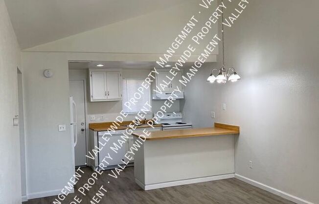 606 DOWNEY AVE