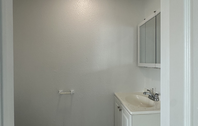 Studio, 1 bath, 190 sqft, $1,054.17, Unit 202