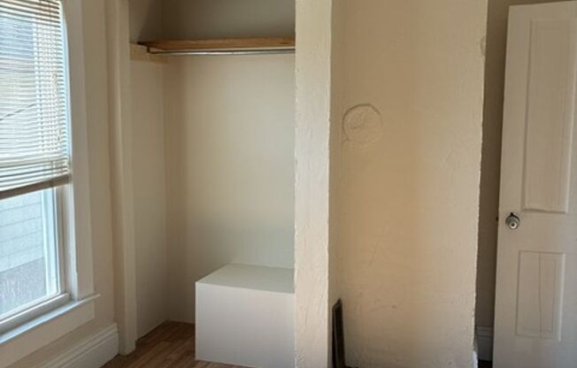 3 beds, 2.5 baths, 1,700 sqft, $1,650, Unit 1