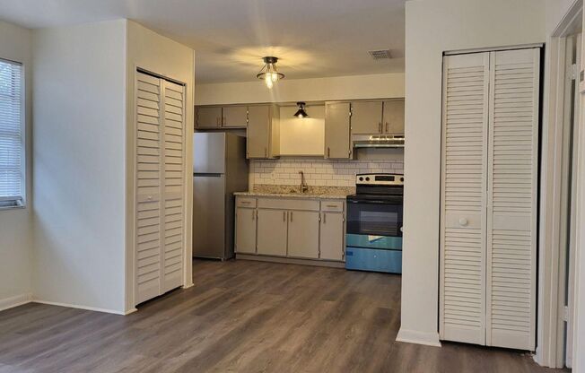 1 bed, 1 bath, $1,100, Unit Unit 3331