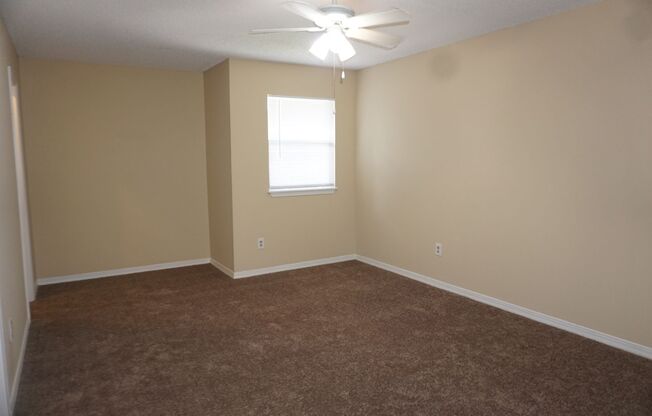 2 beds, 2 baths, $1,330