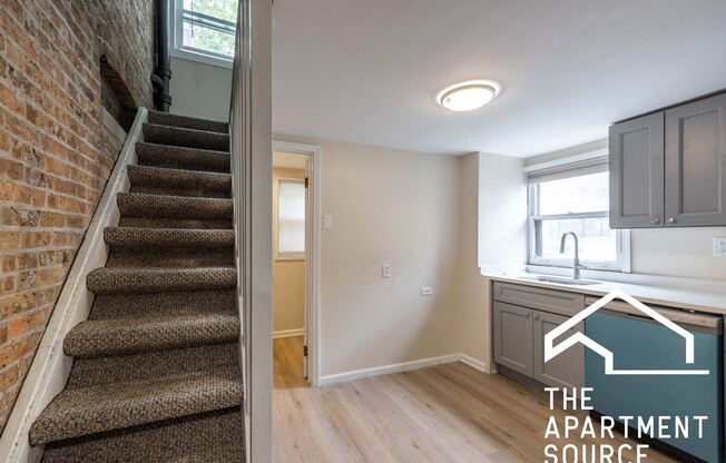 1501 W Fullerton Ave, Chicago IL 1R