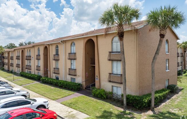 1 bed, 1 bath, 871 sqft, $1,325, Unit N6911A (1X1D)