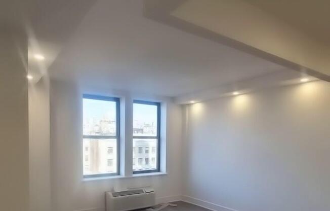 2 beds, 2 baths, $7,500, Unit 10M